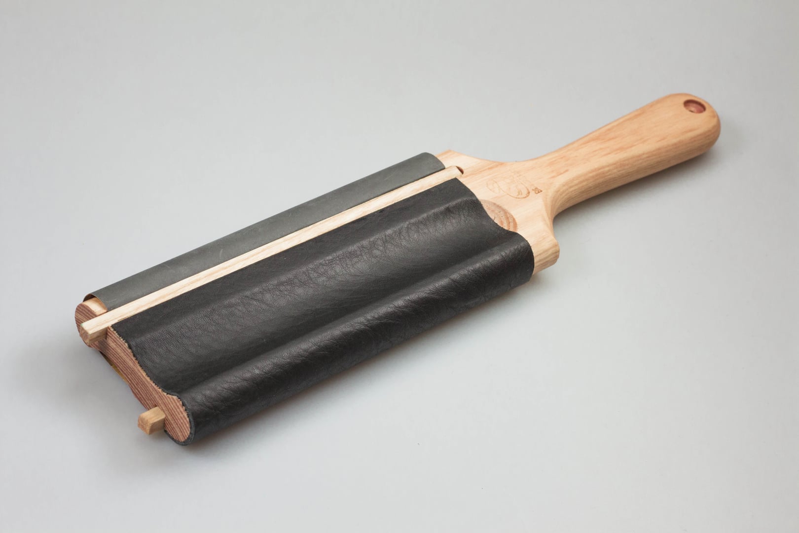 Paddle Strop for Spoon Knives 6.5x2.75 w/ sandpaper and P1 compound