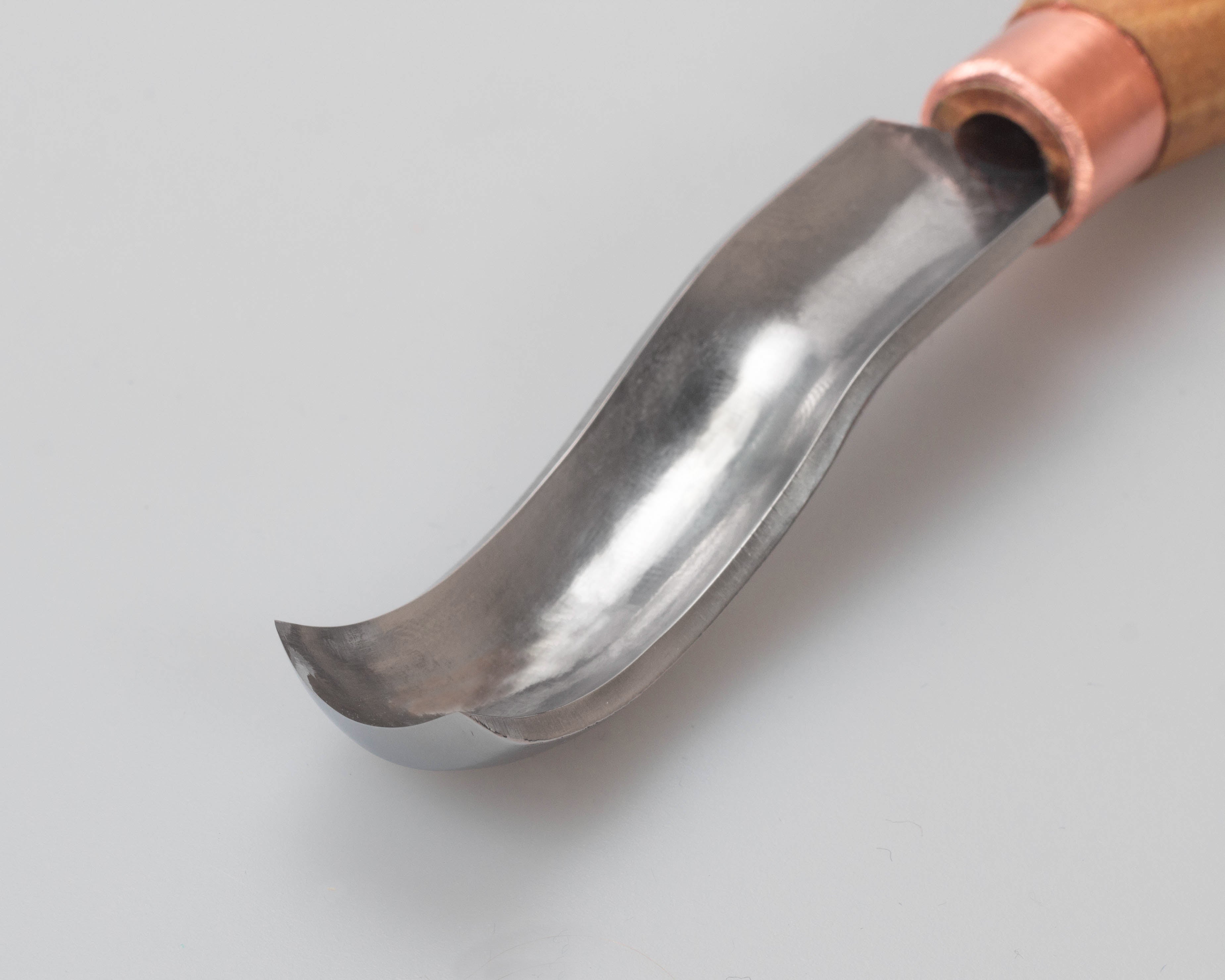 Compact Short Bent Gouge #8 Sweep 14mm wide